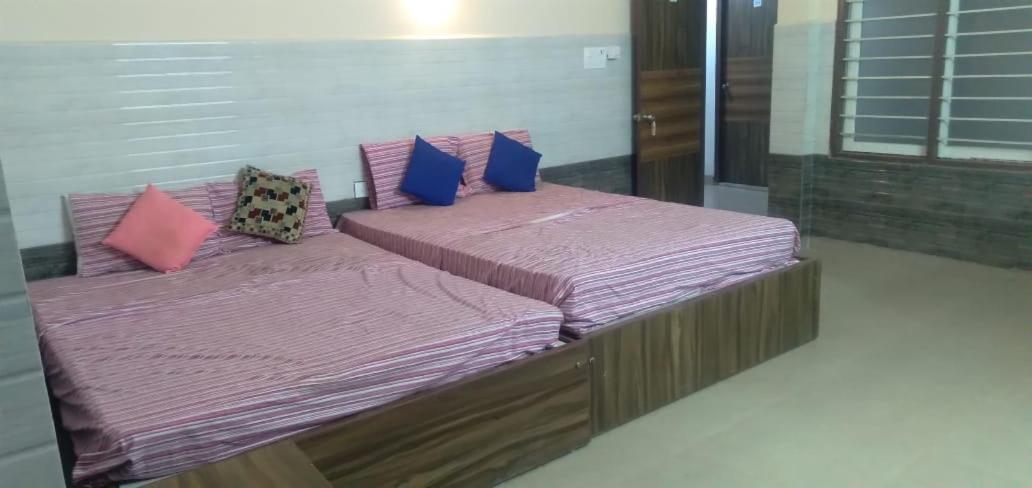 Ns Vijay Shesha Mahal Hotel Tiruvannāmalai Eksteriør billede